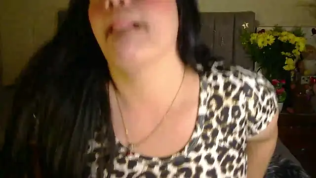 Snapshot of blue_angel33 chatting on September 25, 2025, 2:04 am blue angel33 online show from September 25, 2025, 2:04 am