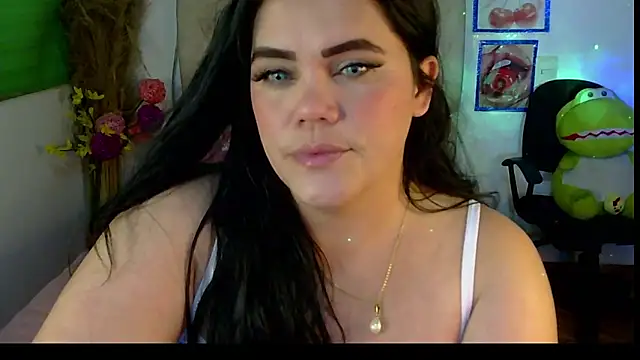 Snapshot of blue_angel33 chatting on February 27, 2026, 2:33 am blue angel33 online show from February 27, 2026, 2:33 am