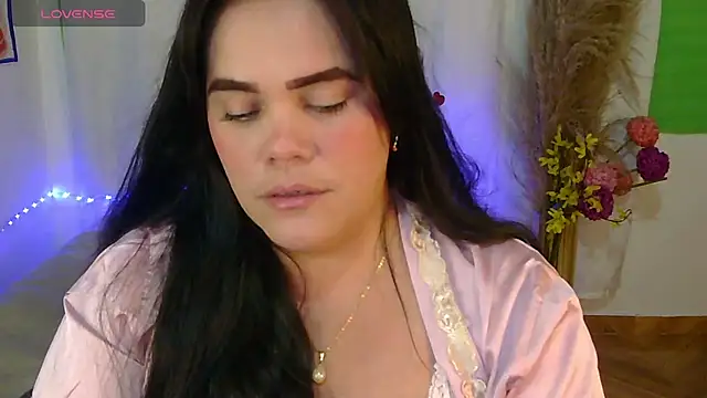 Snapshot of blue_angel33 chatting on March 17, 2026, 2:38 am blue angel33 online show from March 17, 2026, 2:38 am