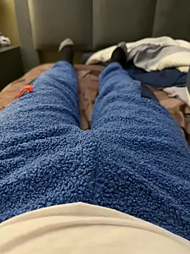 cryptoman1119 online show from January 13, 2025, 1:06 pm