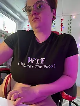 Snapshot of Sweetleeahxx chatting on February 7, 2026, 1:15 pm Sweetleeahxx online show from February 7, 2026, 1:15 pm