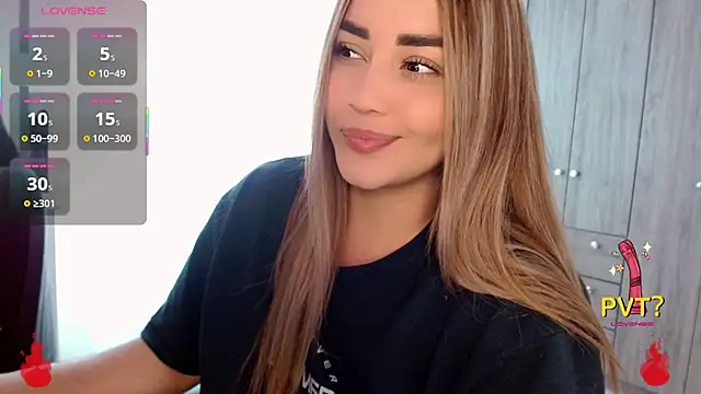 Snapshot of Lucia_star__ chatting on December 18, 2025, 7:20 pm Lucia star online show from December 18, 2025, 7:20 pm