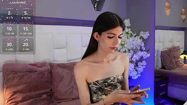 Snapshot of CuteAri chatting on October 18, 2025, 8:42 pm CuteAri online show from October 18, 2025, 8:42 pm