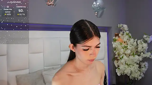 Snapshot of CuteAri chatting on January 6, 2026, 8:45 pm CuteAri online show from January 6, 2026, 8:45 pm