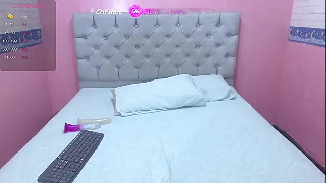Snapshot of Angelica_Blue chatting on February 15, 2025, 1:10 am Angelica Blue online show from February 15, 2025, 1:10 am