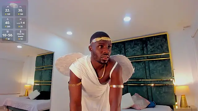 Snapshot of Latrellx7 chatting on February 9, 2025, 12:08 pm Latrellx7 online show from February 9, 2025, 12:08 pm