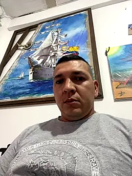 Snapshot of Diamonzeus chatting on October 1, 2025, 9:43 pm Diamonzeus online show from October 1, 2025, 9:43 pm