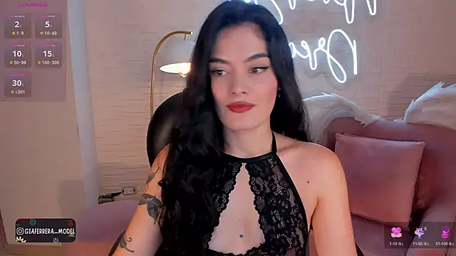 Snapshot of GiaFerrara chatting on December 4, 2024, 3:37 am GiaFerrara online show from December 4, 2024, 3:37 am