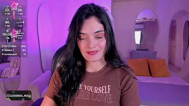 Snapshot of GiaFerrara chatting on January 9, 2025, 9:59 am GiaFerrara online show from January 9, 2025, 9:59 am