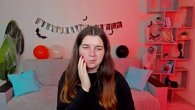 BonneyLove online show from October 17, 2025, 9:39 pm