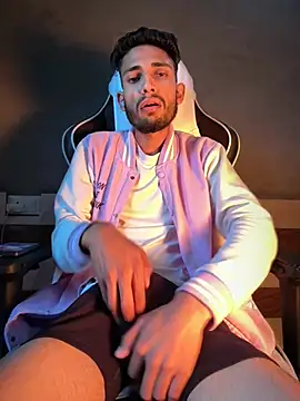 Snapshot of AjaxStar chatting on February 6, 2026, 11:57 am AjaxStar online show from February 6, 2026, 11:57 am