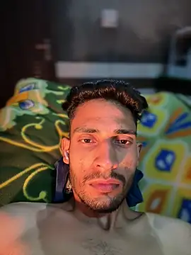 Snapshot of AjaxStar chatting on February 14, 2026, 6:37 pm AjaxStar online show from February 14, 2026, 6:37 pm