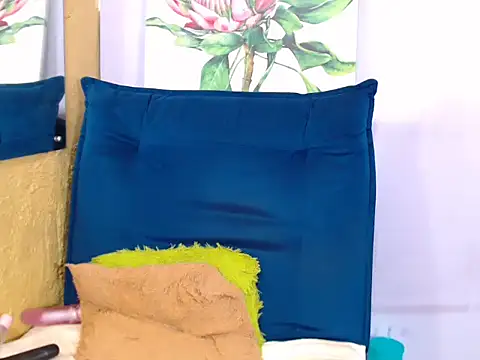 Snapshot of Black-Desire chatting on March 12, 2025, 9:02 am Black-Desire online show from March 12, 2025, 9:02 am