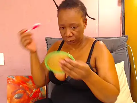 Snapshot of Black-Desire chatting on November 25, 2025, 3:06 am Black-Desire online show from November 25, 2025, 3:06 am