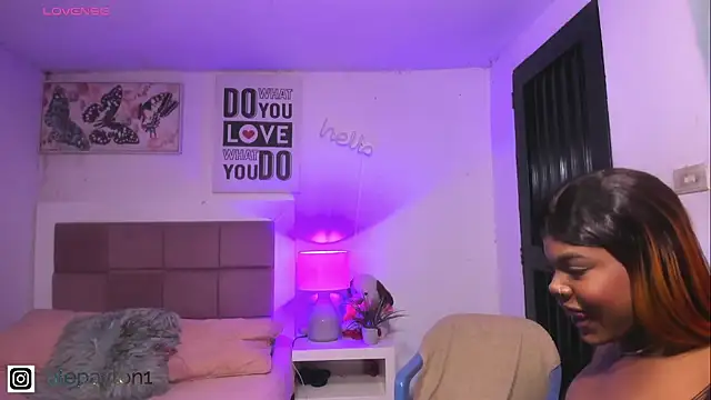 Snapshot of Alexa_paytom1 chatting on October 25, 2025, 4:20 am Alexa paytom1 online show from October 25, 2025, 4:20 am