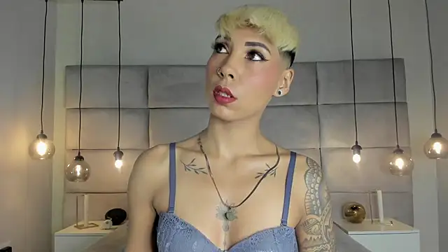 MiaMorgan  online show from January 19, 2025, 12:50 pm