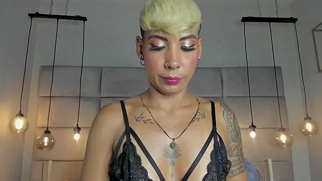 MiaMorgan  online show from January 24, 2025, 3:02 pm