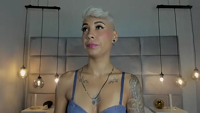 MiaMorgan  online show from February 2, 2025, 12:02 pm