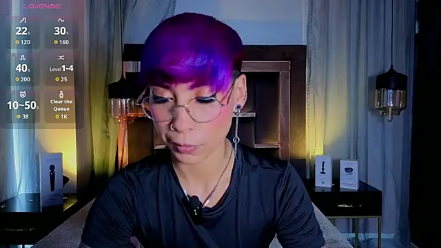 MiaMorgan  online show from September 10, 2025, 1:44 pm