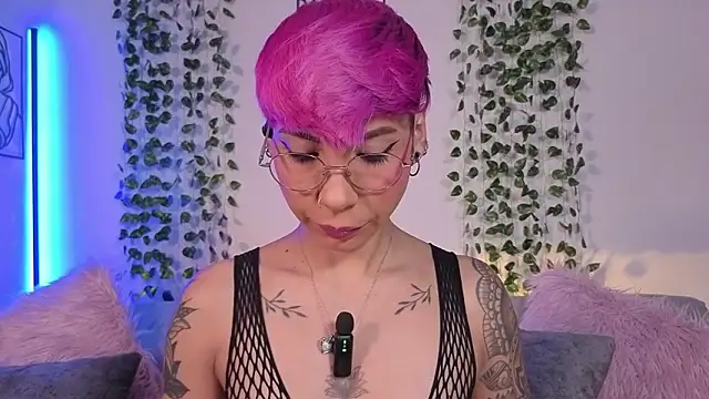 MiaMorgan  online show from March 20, 2026, 3:17 pm