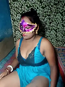 Snapshot of AparnaBoudi chatting on June 14, 2026, 6:54 pm AparnaBoudi online show from June 14, 2026, 6:54 pm