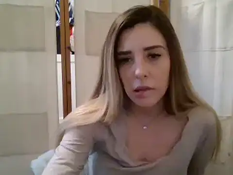 Snapshot of MissBella131 chatting on January 11, 2025, 12:50 pm MissBella131 online show from January 11, 2025, 12:50 pm