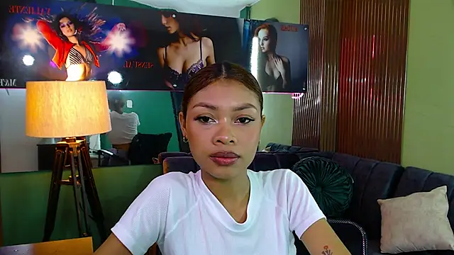 Snapshot of Perla_prg chatting on March 4, 2025, 12:12 pm Perla prg online show from March 4, 2025, 12:12 pm