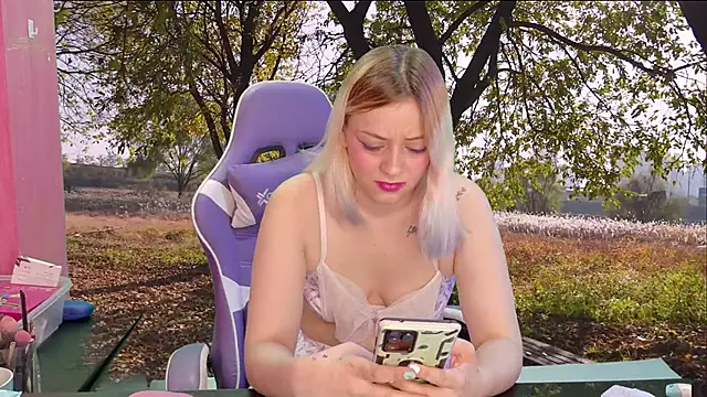 Snapshot of Dolce--Mia---Bianchi__07 chatting on January 18, 2025, 9:02 pm Dolce--Mia---Bianchi 07 online show from January 18, 2025, 9:02 pm