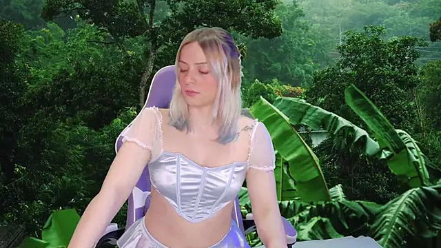 Snapshot of Dolce--Mia---Bianchi__07 chatting on January 27, 2025, 5:47 am Dolce--Mia---Bianchi 07 online show from January 27, 2025, 5:47 am