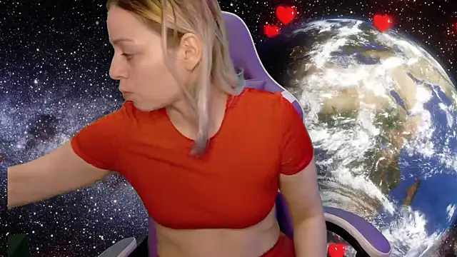 Snapshot of Dolce--Mia---Bianchi__07 chatting on February 4, 2025, 2:07 am Dolce--Mia---Bianchi 07 online show from February 4, 2025, 2:07 am