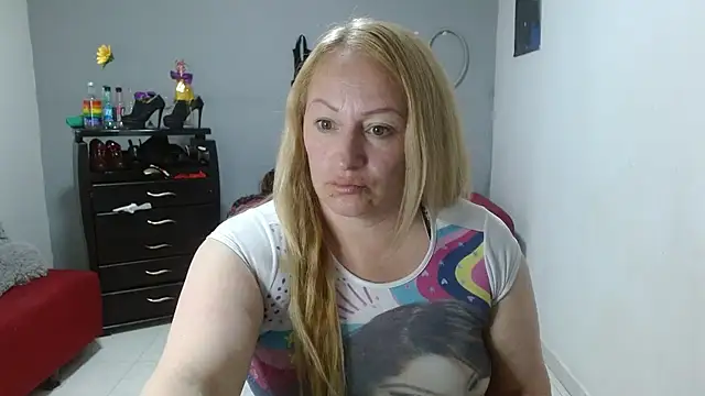 Snapshot of emperabigbootybigass chatting on February 8, 2025, 3:21 pm emperabigbootybigass online show from February 8, 2025, 3:21 pm