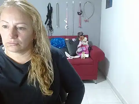 Snapshot of emperabigbootybigass chatting on February 11, 2025, 12:27 pm emperabigbootybigass online show from February 11, 2025, 12:27 pm