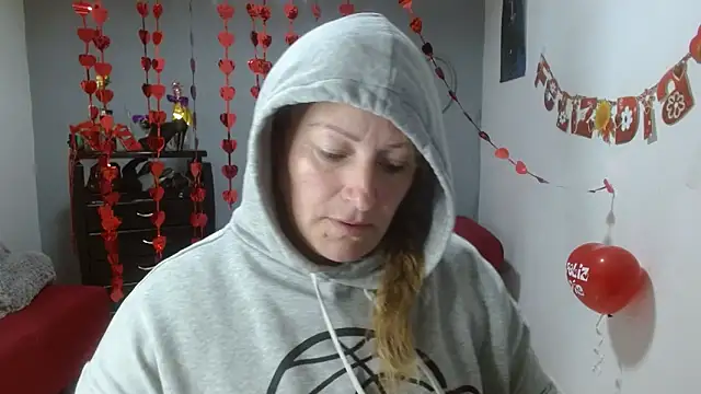 Snapshot of emperabigbootybigass chatting on February 15, 2025, 12:11 pm emperabigbootybigass online show from February 15, 2025, 12:11 pm
