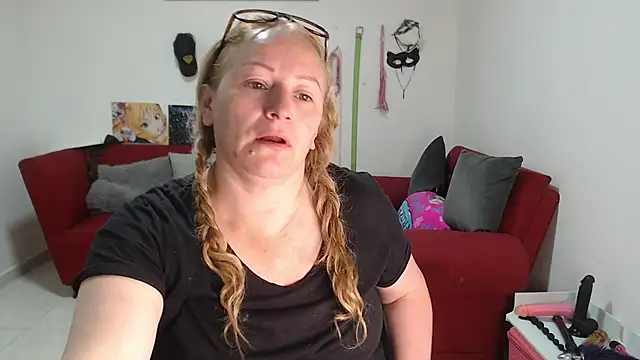 Snapshot of emperabigbootybigass chatting on September 10, 2025, 12:16 pm emperabigbootybigass online show from September 10, 2025, 12:16 pm