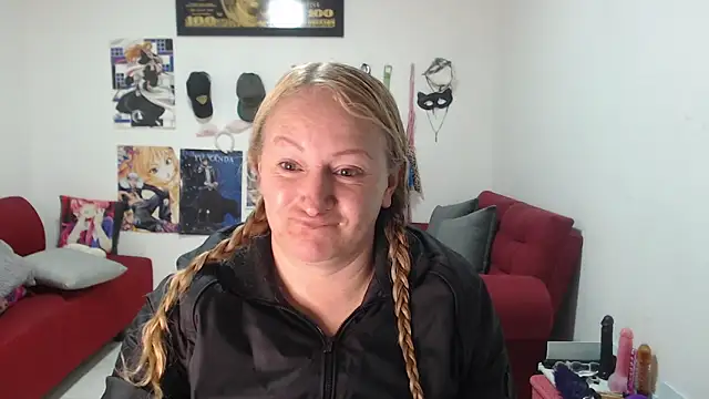 Snapshot of emperabigbootybigass chatting on September 22, 2025, 12:18 pm emperabigbootybigass online show from September 22, 2025, 12:18 pm