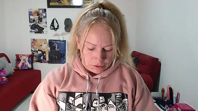 Snapshot of emperabigbootybigass chatting on September 26, 2025, 12:20 pm emperabigbootybigass online show from September 26, 2025, 12:20 pm