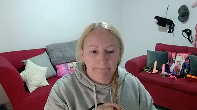 emperabigbootybigass online show from February 2, 2026, 12:26 pm