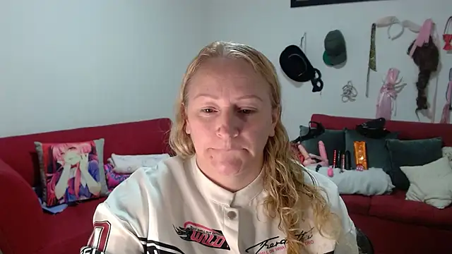 emperabigbootybigass online show from March 4, 2026, 12:22 pm