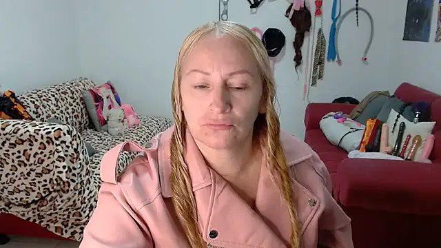 emperabigbootybigass online show from March 27, 2026, 12:27 pm