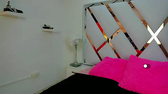 Snapshot of samy__milf chatting on January 17, 2026, 7:28 pm samy milf online show from January 17, 2026, 7:28 pm