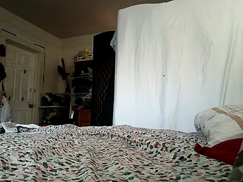 Snapshot of DevinToore chatting on October 10, 2025, 3:22 pm DevinToore online show from October 10, 2025, 3:22 pm