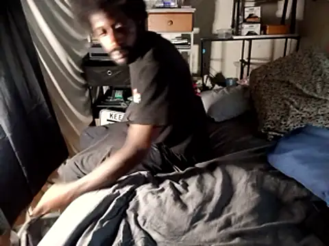 Snapshot of DevinToore chatting on January 14, 2026, 1:22 am DevinToore online show from January 14, 2026, 1:22 am