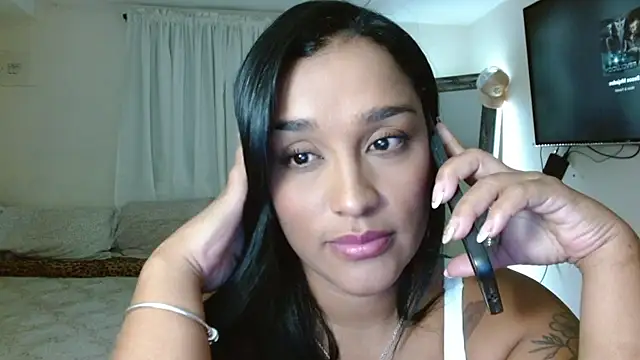 Snapshot of KatalinnaBrown chatting on October 4, 2025, 3:26 am KatalinnaBrown online show from October 4, 2025, 3:26 am