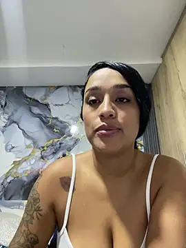 Snapshot of KatalinnaBrown chatting on February 20, 2026, 11:22 am KatalinnaBrown online show from February 20, 2026, 11:22 am