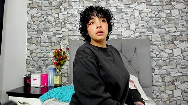 miku katsuragi online show from October 15, 2025, 11:05 pm