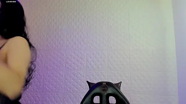 Violetaa diazz online show from October 18, 2025, 9:15 pm