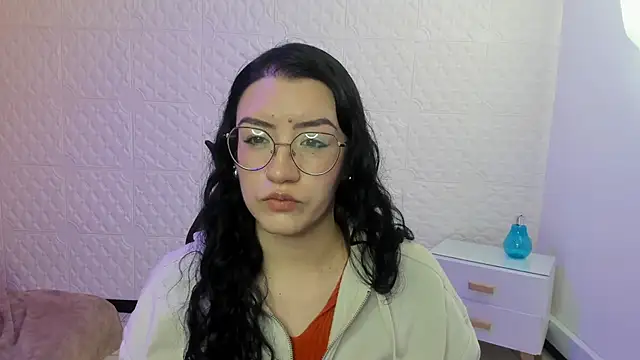 Violetaa diazz online show from October 25, 2025, 9:09 pm