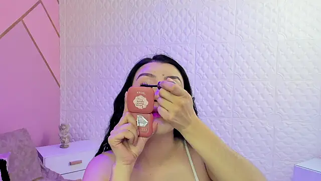 Violetaa diazz online show from November 8, 2025, 9:13 pm