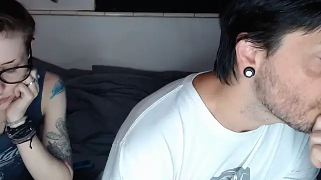 Snapshot of titclitcmndr chatting on January 25, 2025, 12:17 am titclitcmndr online show from January 25, 2025, 12:17 am