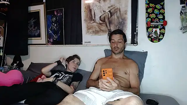 Snapshot of titclitcmndr chatting on February 5, 2025, 11:06 pm titclitcmndr online show from February 5, 2025, 11:06 pm